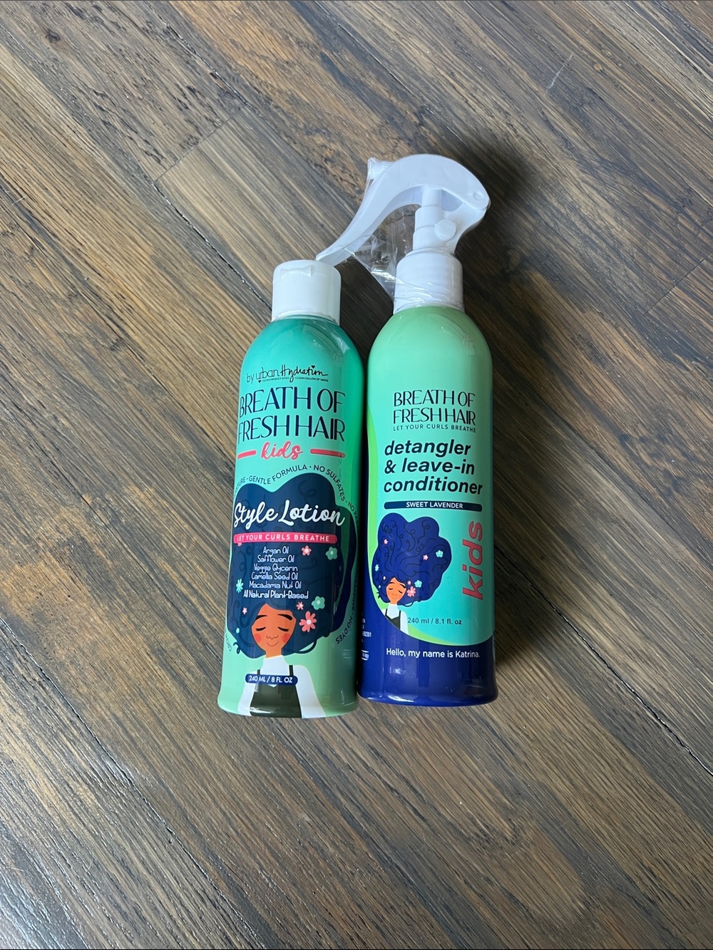 Kids Detangler & Leave-In Conditioner Spray - Green